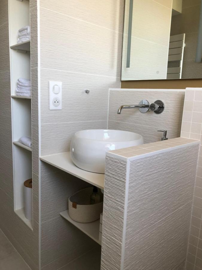 Face A La Mer, Bel Appartement Сен-Назар Екстериор снимка